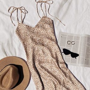 ❌SOLD❌ Abercrombie Midi Dress